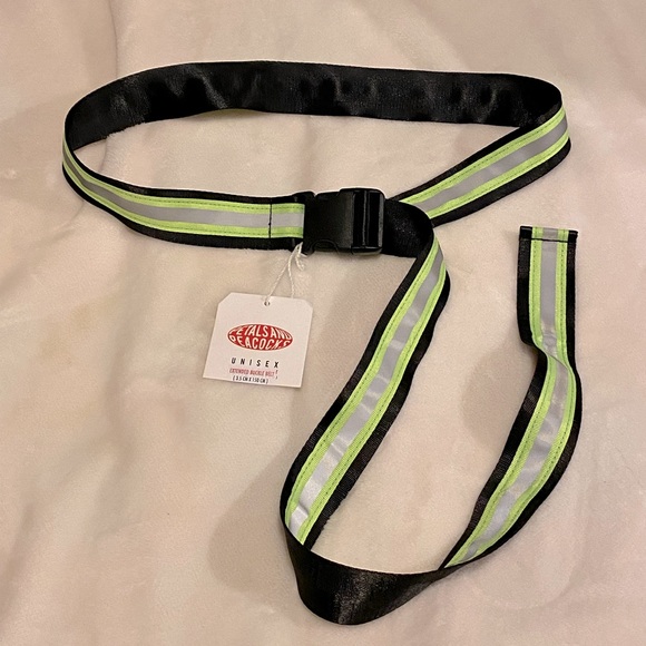 Reflective Fashion Belt! ⚡️ - Picture 3 of 3